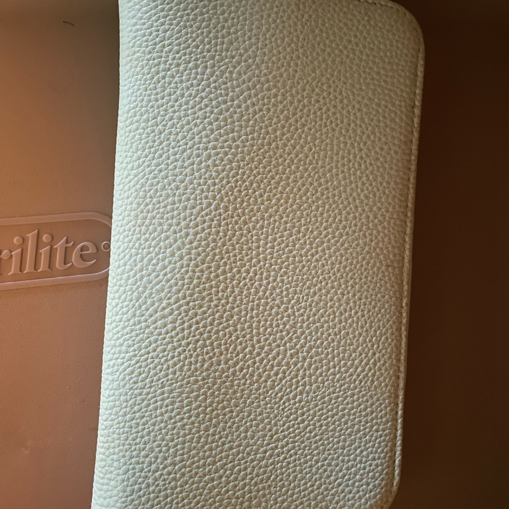 Thirty One Jewel wallet